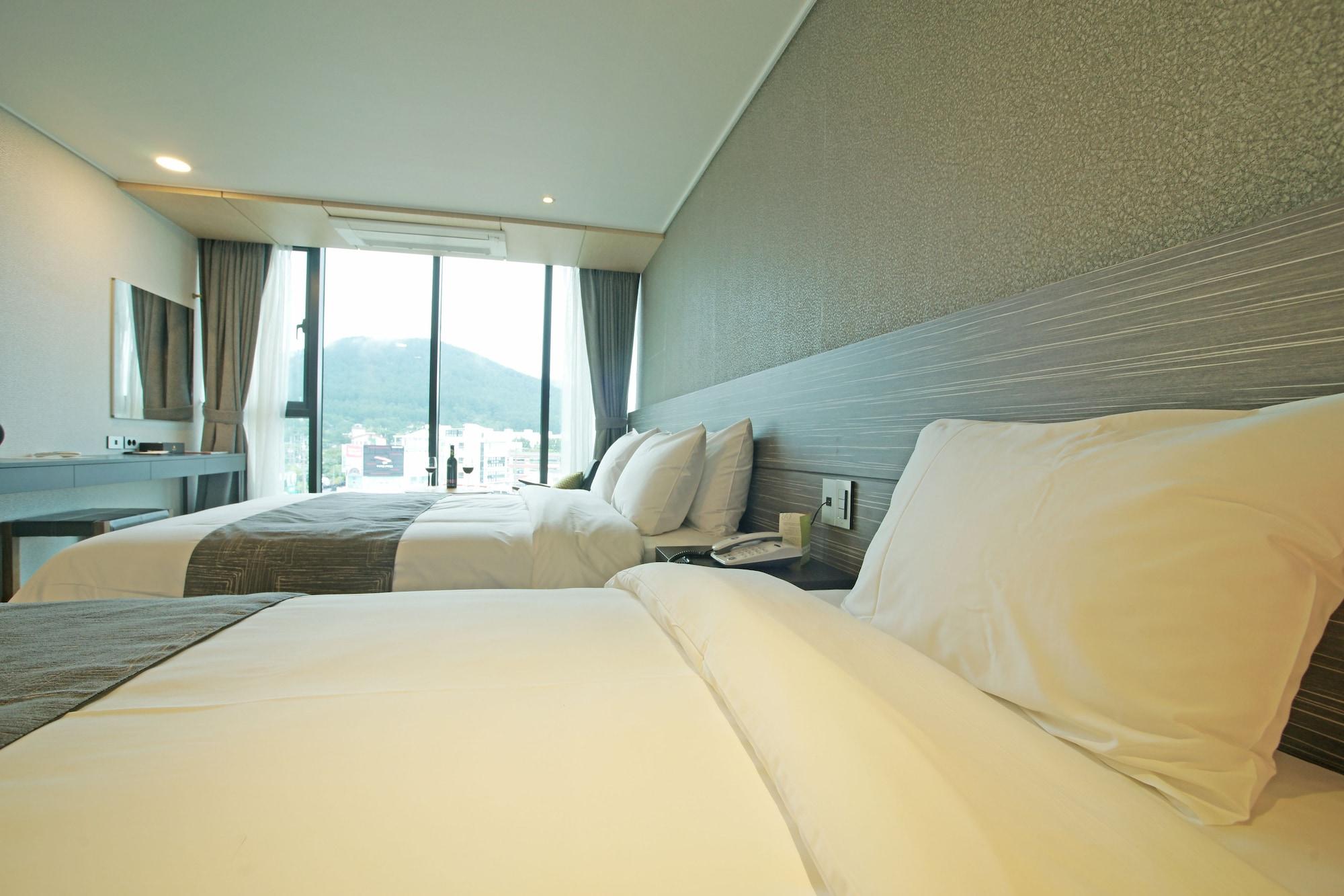 ג'גו I-Jin Hotel מראה חיצוני תמונה