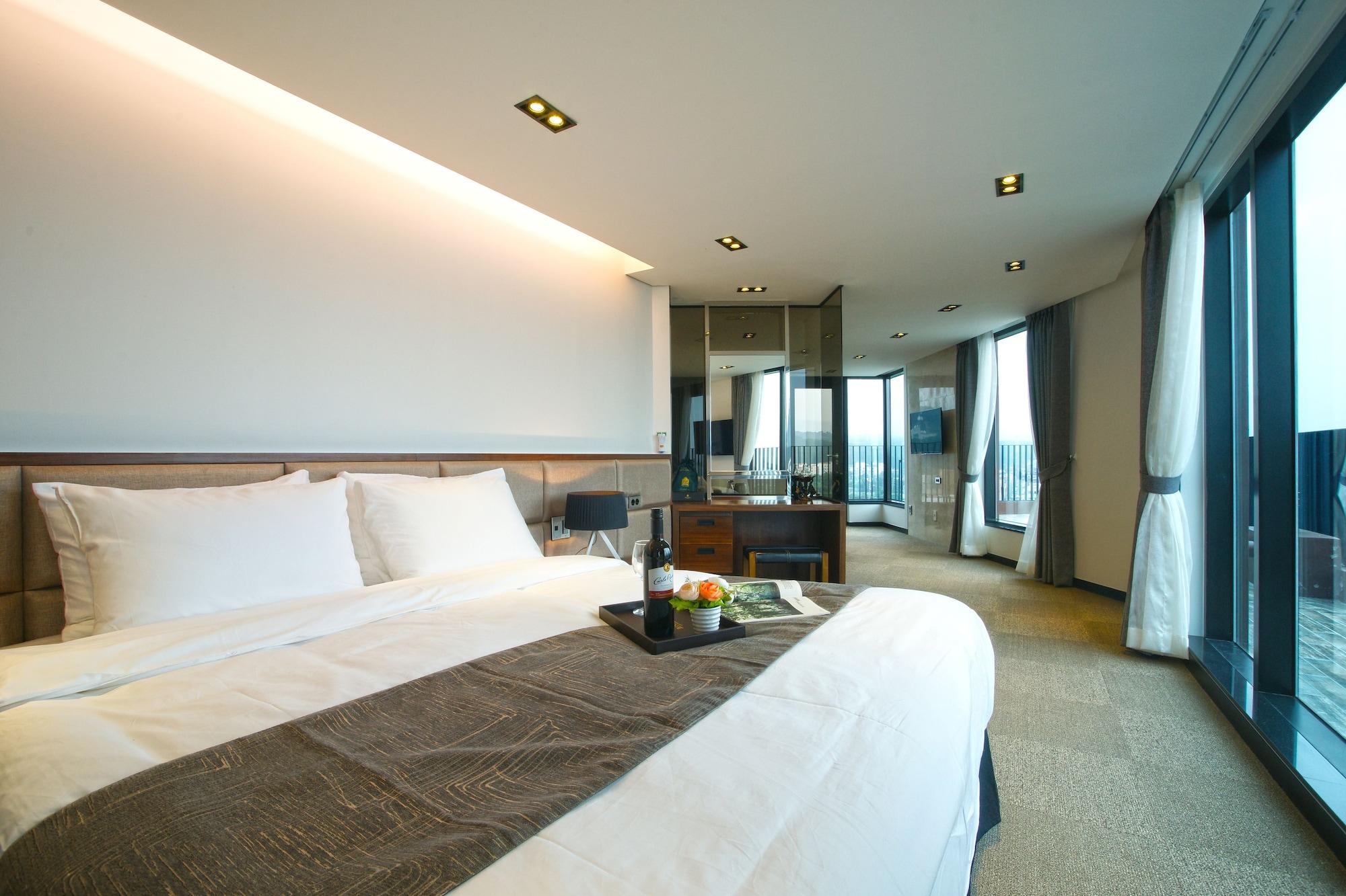 ג'גו I-Jin Hotel מראה חיצוני תמונה