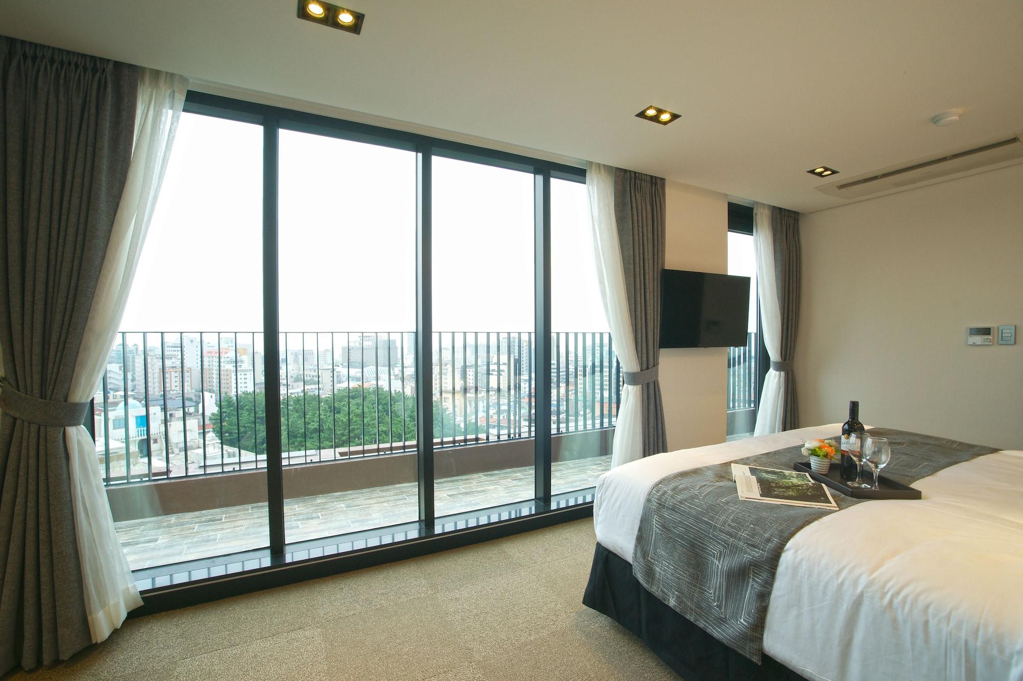 ג'גו I-Jin Hotel מראה חיצוני תמונה