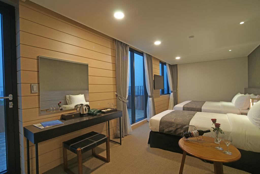 ג'גו I-Jin Hotel מראה חיצוני תמונה