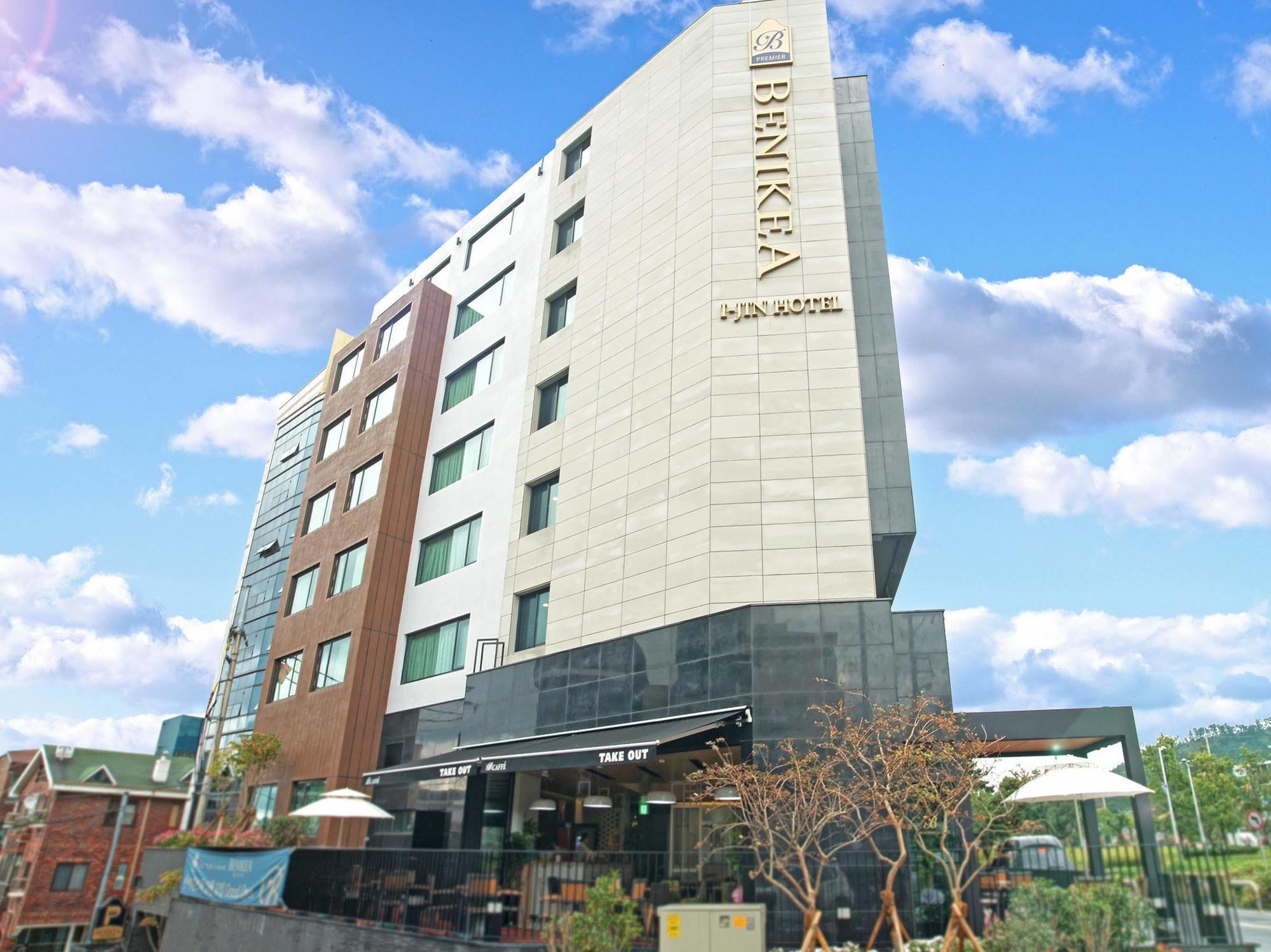 ג'גו I-Jin Hotel מראה חיצוני תמונה